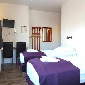 Economy Triple Room